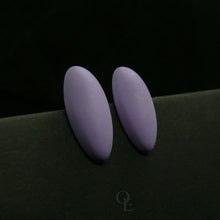Load image into Gallery viewer, Helelillad piklikud ovaalsed kõrvarõngad - Oma Ehe